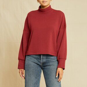 Amour Vert Aubin Fleece Top in Mulberry - sz XL